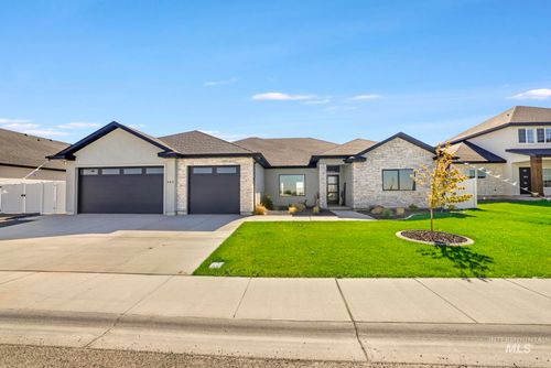 582 Moonbeam Way, Twin Falls, ID, 83301-8435 | Card Image