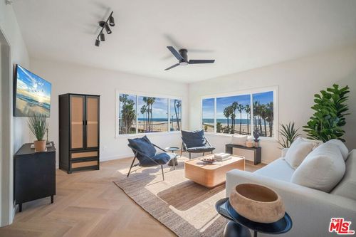 apt-2-1661 Appian Way, Santa Monica, CA, 90401-3240 | Card Image