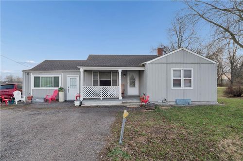 113 N Broadway St, Oak Grove, MO, 64075 | Card Image