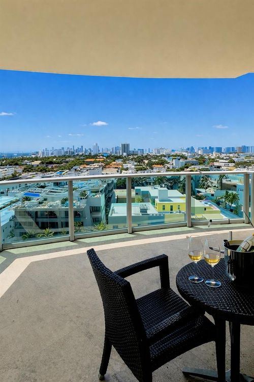 apt-1211-1455 Ocean Dr, Miami Beach, FL, 33139-4140 | Card Image