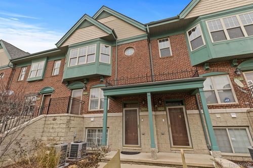 2654 Woodward Ave, Detroit, MI, 48201-3029 | Card Image