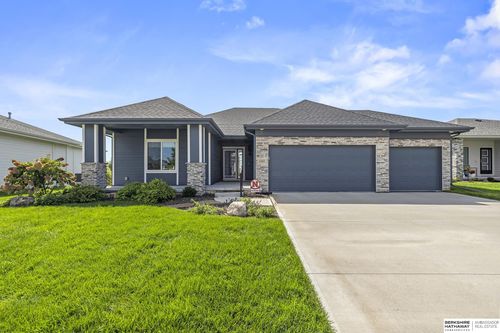 17605 Scott St, Bennington, NE, 68007-3345 | Card Image