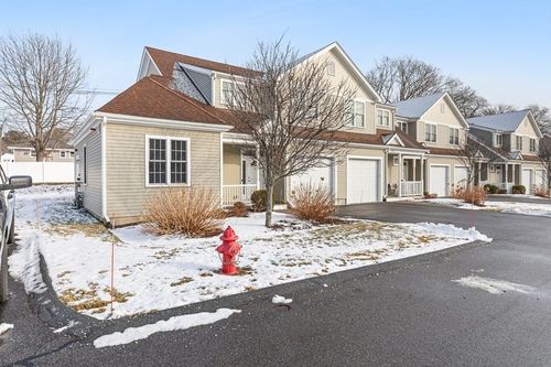 unit-701-70 Endicott St, Norwood, MA, 02062-3055 | Card Image