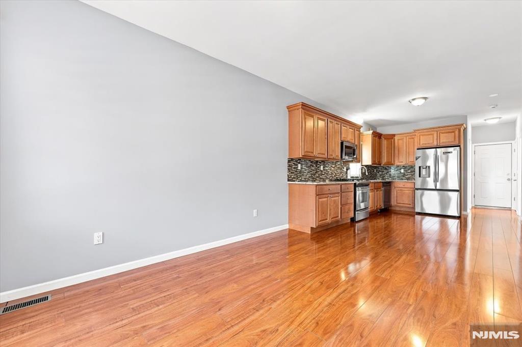 Residential Lease in Wallington 3