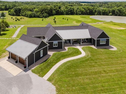 455 Webb Town Ln, Tunnel Hill, IL, 62972-3033 | Card Image