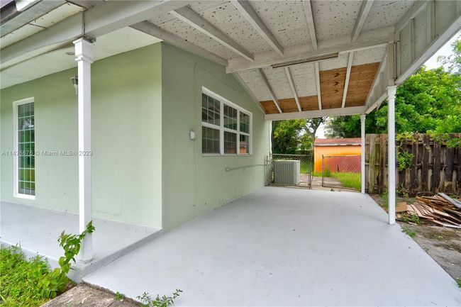 0 - 272 Ne 42nd St, House other with 3 bedrooms, 2 bathrooms and null parking in Deerfield Beach FL | Image 7