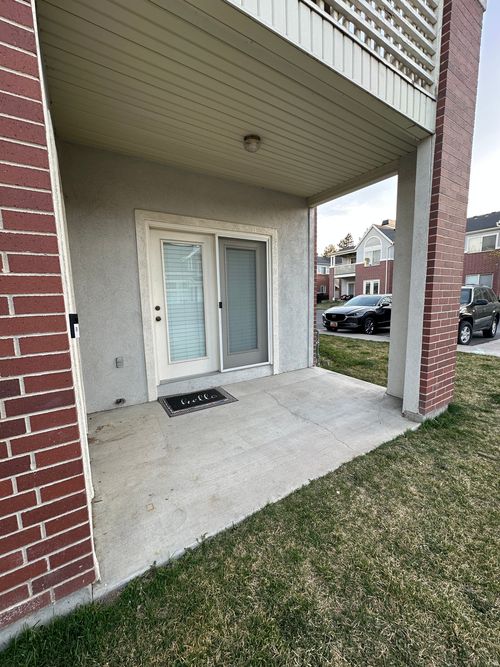 f104-6690 S Karos Cir, Salt Lake City, UT, 84123 | Card Image