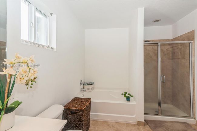 3076 Se 4 Th Ct, House other with 5 bedrooms, 3 bathrooms and null parking in Homestead FL | Image 17