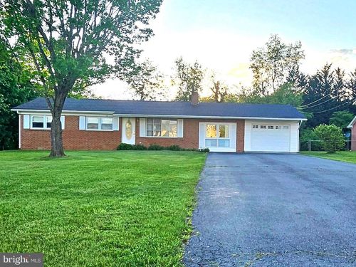 671 Fox Dr, WINCHESTER, VA, 22603-4215 | Card Image