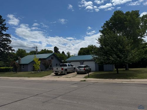 1146 Saint Joe St, Spearfish, SD, 57783-1732 | Card Image