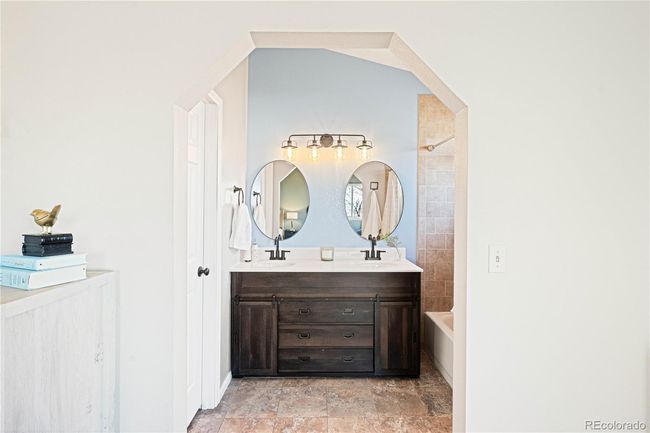 9905 Foxhill Cir, House other with 3 bedrooms, 2 bathrooms and 2 parking in Highlands Ranch CO | Image 15