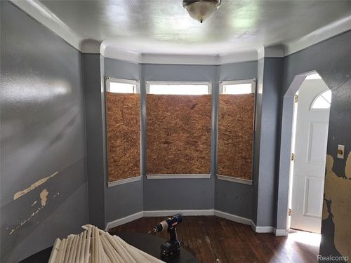 6166 Farmbrook St, Detroit, MI, 48224-1354 | Card Image