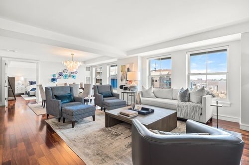 3303-3 Battery Wharf, Boston, MA, 02109-1098 | Card Image