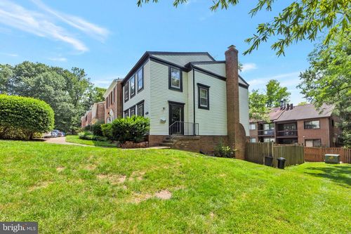 8809 Surveyors Pl, SPRINGFIELD, VA, 22152-2226 | Card Image