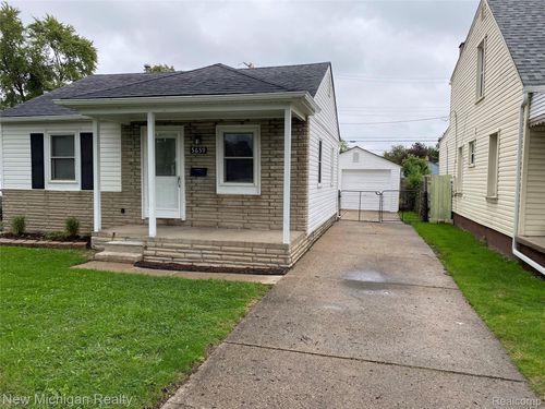 5659 Clippert St, Dearborn Heights, MI, 48125-2758 | Card Image