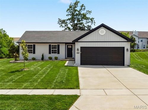 18816 Addi Dr, Warrenton, MO, 63383-2940 | Card Image