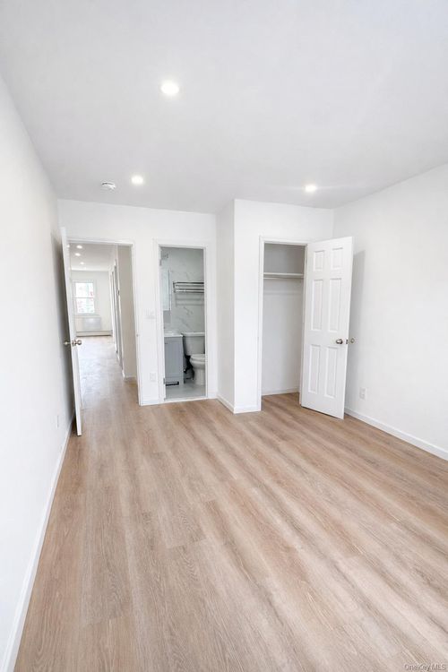 59-09 Kissena Blvd, Flushing, NY, 11355 | Card Image