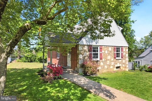 2418 Boyd Rd, HUNTINGDON VALLEY, PA, 19006-6407 | Card Image