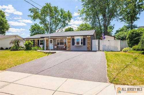 10 Norwood Ave, Monroe, NJ, 08831-8517 | Card Image