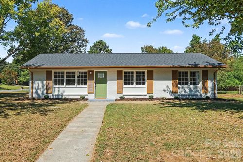 3801 Hillock Ct, Charlotte, NC, 28215-3910 | Card Image