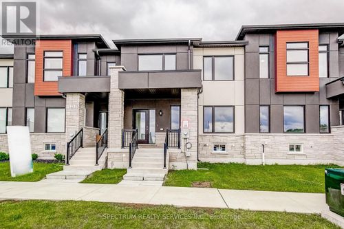 27 Strickland Ave, Brantford, ON, N3T0X7 | Card Image