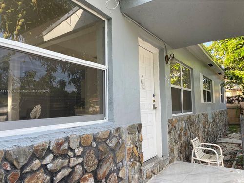 1-231 Ne 160th Ter, Miami, FL, 33162-4334 | Card Image