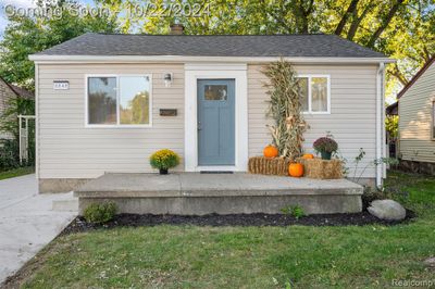 6848 Mortenview Drive, Home with 3 bedrooms, 1 bathrooms and null parking in Taylor MI | Image 1