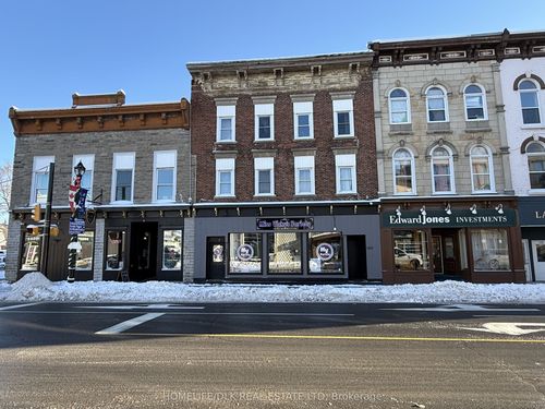 {{alt}} | Card Image