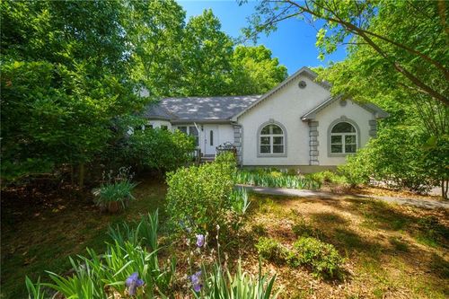 111 Allatoona Dr, Woodstock, GA, 30189-5169 | Card Image