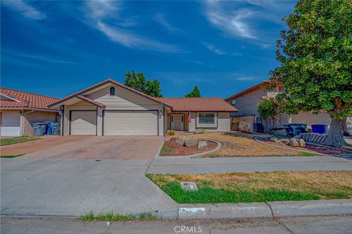 2465 Meadowrest Way, Madera, CA, 93637-4903 | Card Image