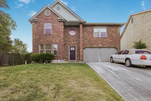 8530 Coppermine, Converse, TX, 78109-2493 | Card Image