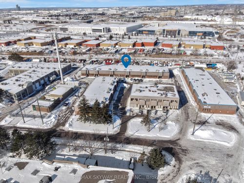 32 Guided Crt, Toronto, ON, M9V4K6 | Card Image