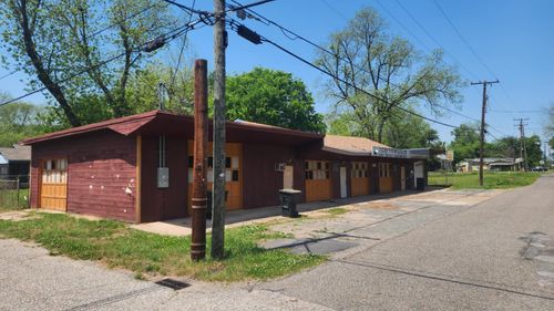 1605 E 3rd St, Bossier City, LA, 71111-4049 | Card Image