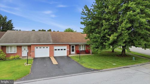 18001 Putter Dr, HAGERSTOWN, MD, 21740-7959 | Card Image
