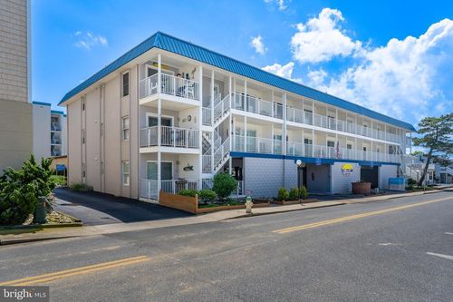 301-7 40th St, OCEAN CITY, MD, 21842-3205 | Card Image