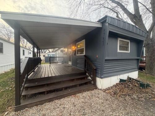 8751 S Old Elm Ln, Newaygo, MI, 49337-8081 | Card Image