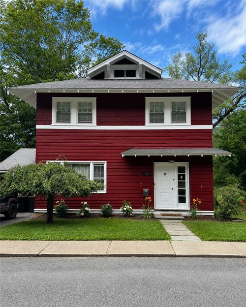 32 Delaware Ave, Delhi, NY, 13753-1218 | Card Image