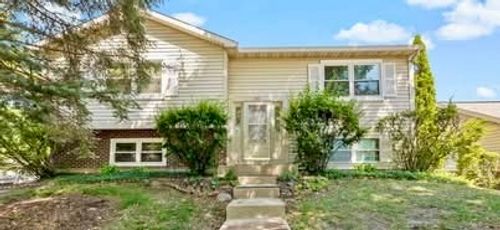 300 Aster Ct, Aurora, IL, 60504-6503 | Card Image