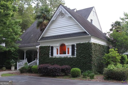 124 N Valhalla Ln, Cordele, GA, 31015-9305 | Card Image