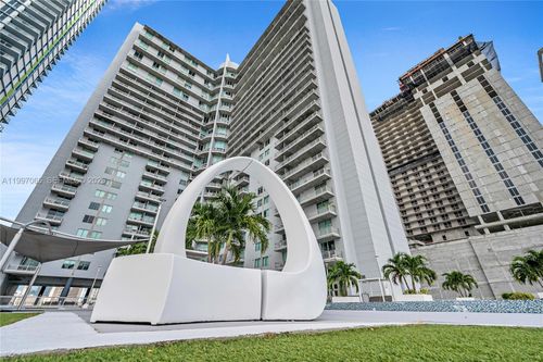 apt-1709-690 Sw 1st Ct, MIAMI, FL, 33130-2920 | Card Image