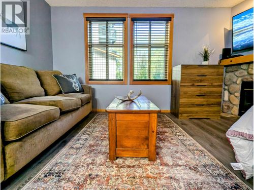 104-2060 Summit Dr, Panorama, BC, V0A1T0 | Card Image