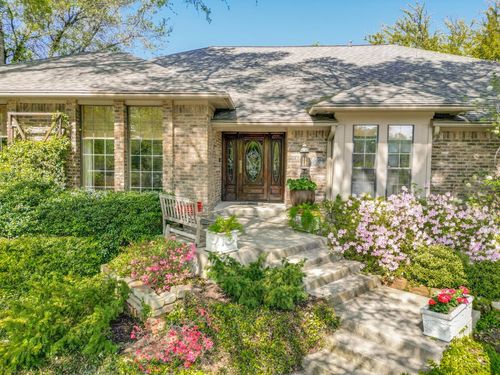 9009 Arbor Park Dr, Dallas, TX, 75243-7505 | Card Image