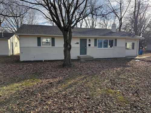 281 E Sprague St, Bement, IL, 61813-1150 | Card Image