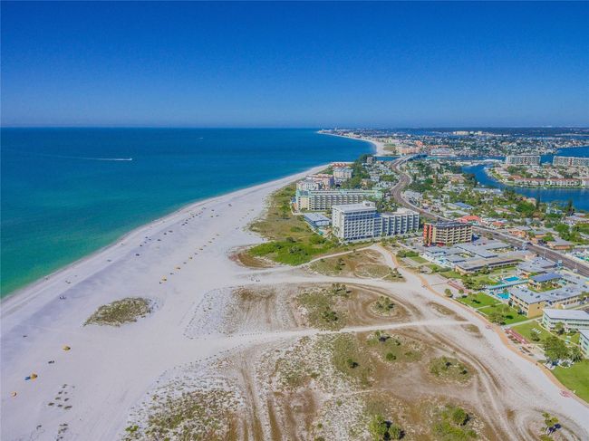 507 - 11605 Gulf Blvd, Condo with 2 bedrooms, 2 bathrooms and null parking in TREASURE ISLAND FL | Image 45