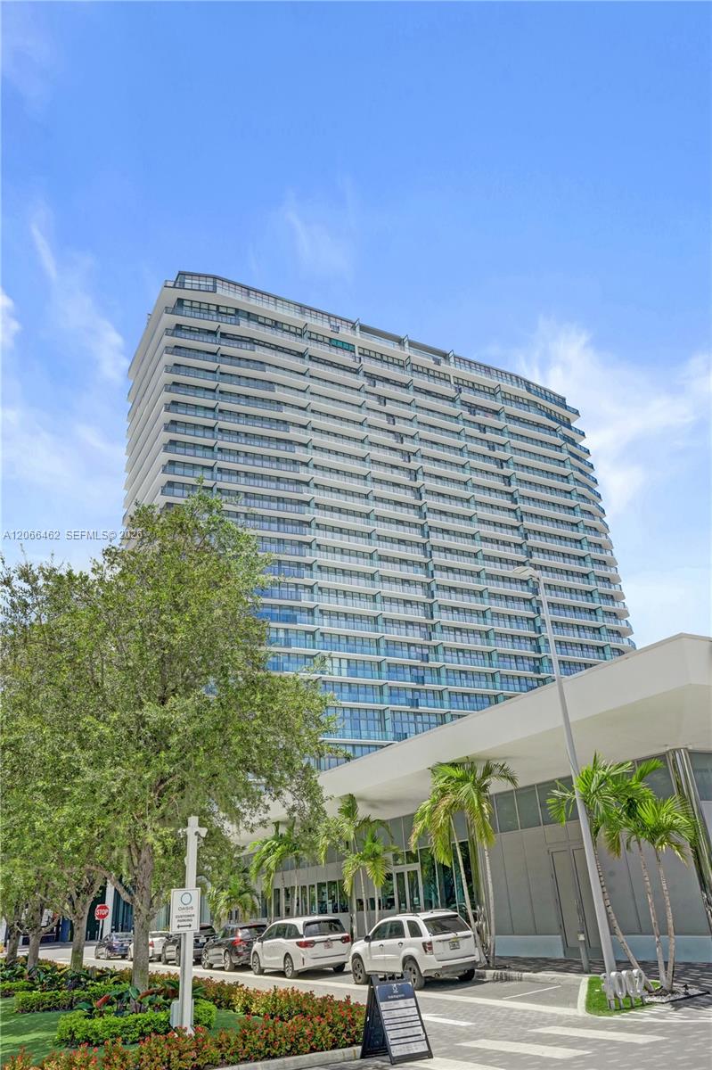 Residential Lease in Hallandale Beach 3