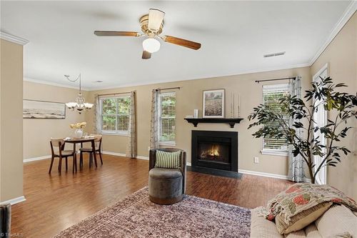 apt-c-2217 C New Garden Rd, Greensboro, NC, 27410-2375 | Card Image