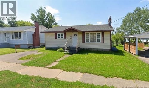 118 Spruce St, Moncton, NB, E1C7K3 | Card Image