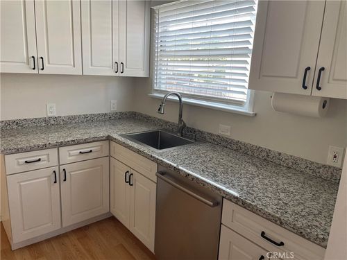 1745 Wellesley Ave, Los Angeles, CA, 90049 | Card Image