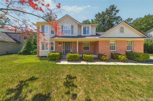 1844 Heron View Dr, West Bloomfield, MI, 48324-3993 | Card Image