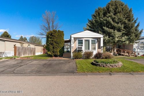 2299 W Merlyn Way, Post Falls, ID, 83854-8197 | Card Image